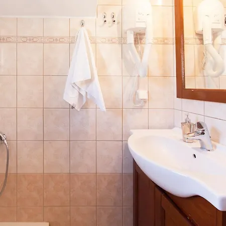 Holiday home Exellent Guest Prestige Asprogerakata