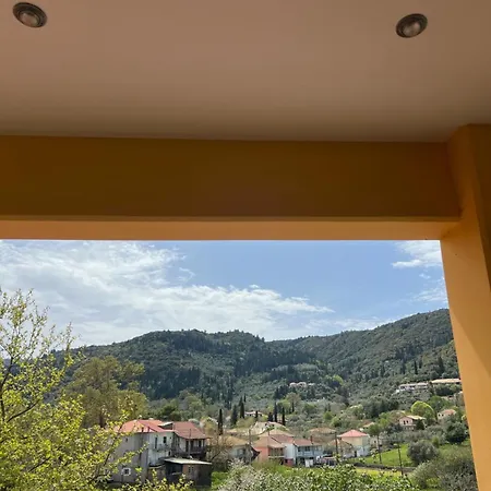 Exellent Guest Prestige Ασπρογερακάτα